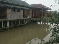 -崖口红树林海鲜餐厅
