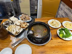 -菌之家·专业纯野生菌火锅·特色炒菌