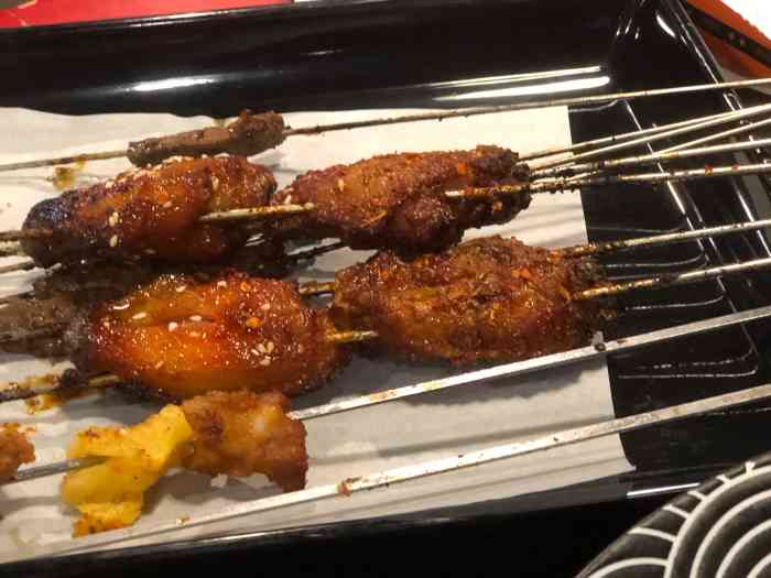 碎怂烤肉(小寨兴善寺店)-"非常喜欢碎怂烤肉,在西安也吃过不少烤肉.