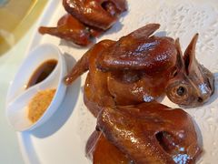 润烧脆皮乳鸽-粤界(望京金辉店)
