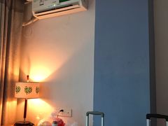 -海航新天地酒店(儋州那大中兴大街店)