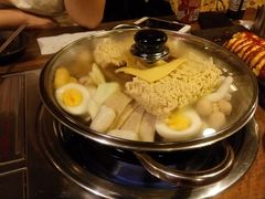 部队锅-包装马车·韩国料理·포장마차