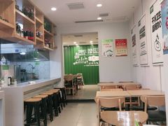-老乡鸡(上派青年南路店)