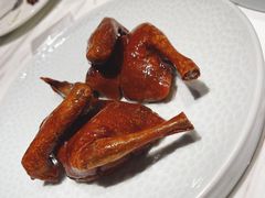 乳鸽-香樟花园新粤料理(无锡万象城店)