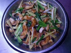 -鲤鱼塘农家山庄
