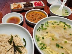 -裕兴记•蟹黄面馆(人民广场店)