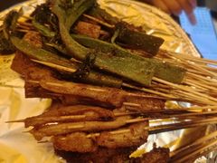 -何师烧烤Pro ·江湖川菜·小龙虾·精酿(太古里旗舰店)
