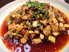 -有红鸡毛店·川菜(建设路店)