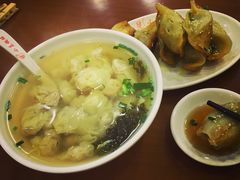 -小姜锅贴(凤凰街店)