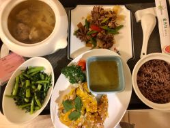 -爱月坊产后护理中心(万达店)