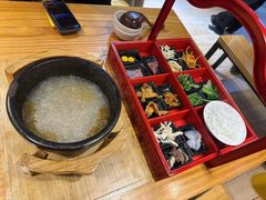 -勺子米线·云南传统小吃市集(四方街店)