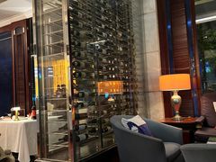 -龙虾酒吧扒房(宁波香格里拉店)