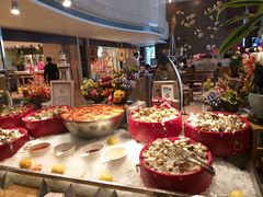 自助取餐区-广州希尔顿逸林酒店-OPEN開·全日制餐厅·海鲜·小火锅·自助餐(东风路店)
