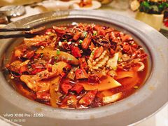 毛血旺-鑫巴蜀小镇 · 水煮鱼专研店(玉桥店)