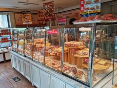 面包甜点陈列柜-味多美蛋糕(亚非大厦店)