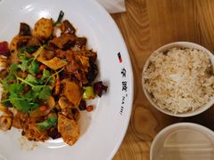 -拿渡·水煮鱼麻辣香锅(王府井奥莱·香江小镇店)