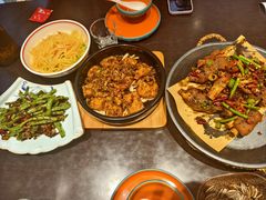 -川流不息·地道川菜·小龙虾(松东路店)