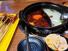 牛油鸳鸯锅底-串门邻居串串火锅(云南南路店)