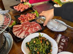 -韩风烤牛肉冷面店