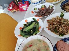 -爱月宝月嫂·育儿嫂(哈尔滨总店)