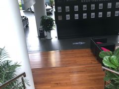 -厦门东之星奔驰4S店