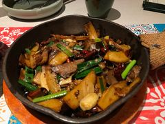 -云海肴·汽锅鸡·云南代表菜(天山百盛优客店)