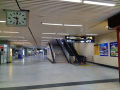 -宝山路(地铁站)