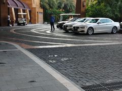 -三亚湾海居铂尔曼度假酒店