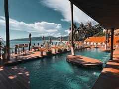 -Dang restaurant (patong phuket)