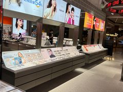 -LOHO眼镜(上海晶耀前滩商场店)