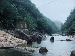 -安吉龙王山峡谷漂流