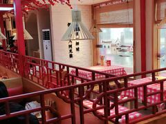 -思博半步颠小酒馆(梦时代店)