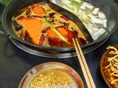 -重庆故事姊妹老火锅(财经学院店)