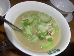 -费大厨辣椒炒肉(万家丽一店)