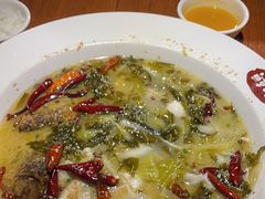 -鱼亨小鲜酸菜鱼(大信店)