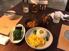 -来龙里 精致 东南亚餐室(万象城店)