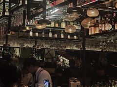 -FOUR PLAY BAR