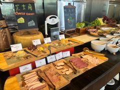 -圣丰索菲特·2 On 988 Café 自助餐厅