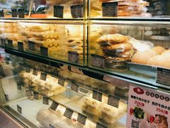 面包甜点陈列柜-白玉兰食品甜凤店(合生汇店)
