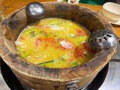 清香椒麻锅底-鱼遇木桶斑鱼火锅(塔湾店)