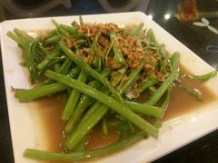 -J Daeng Seafood