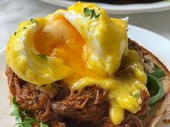 疯狂手撕牛肉班尼迪克蛋-The Rug Cafe(王府中环店)