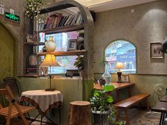 -六区宿舍咖啡店