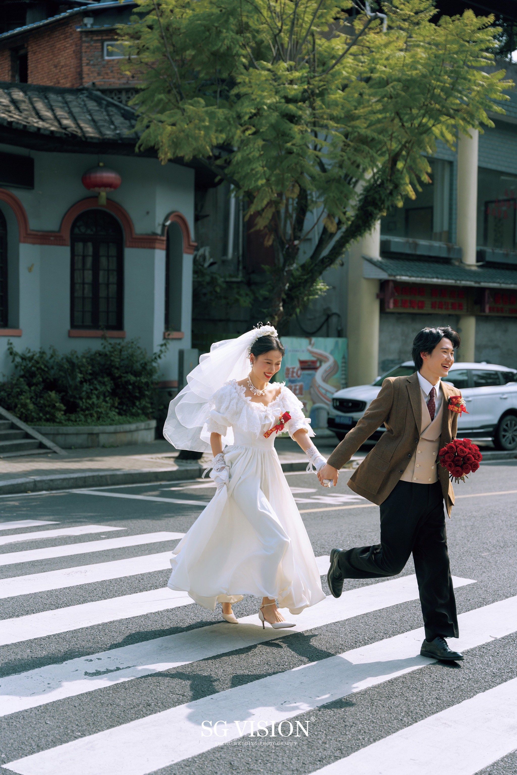 港风怀旧婚纱照太可了,谁拍谁好看