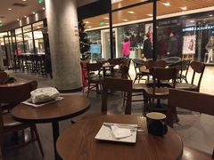 大堂-星巴克臻选(北京银泰店)