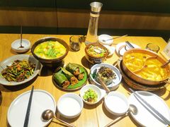 -壹霖·洱语云南菜(方恒国际店)