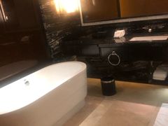 -中山利和希尔顿酒店