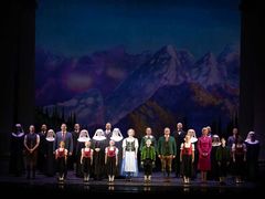 -交通银行前滩31演艺中心