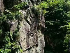 -鄣山大峡谷