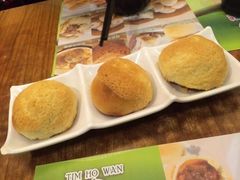 酥皮焗叉烧包-添好运点心专门店(深水埗店)